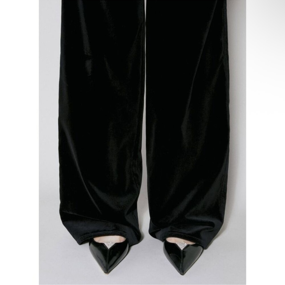 Saint Laurent | Cherish Glazed Leather Rhinestone Slingback, 30mm - Picture 11 of 16